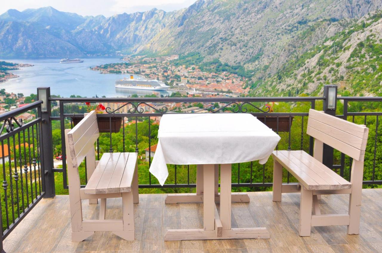 Apartments Vidikovac Inn Kotor Exteriör bild